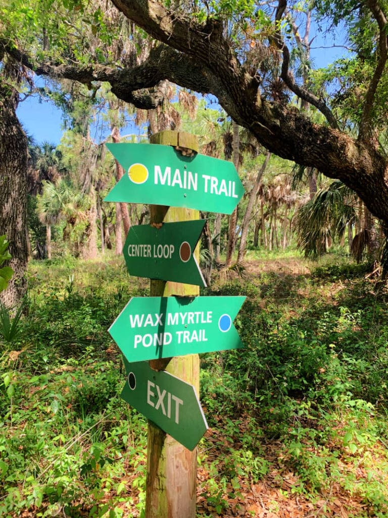 A trail sign at Boyd Hill Nature Preserve